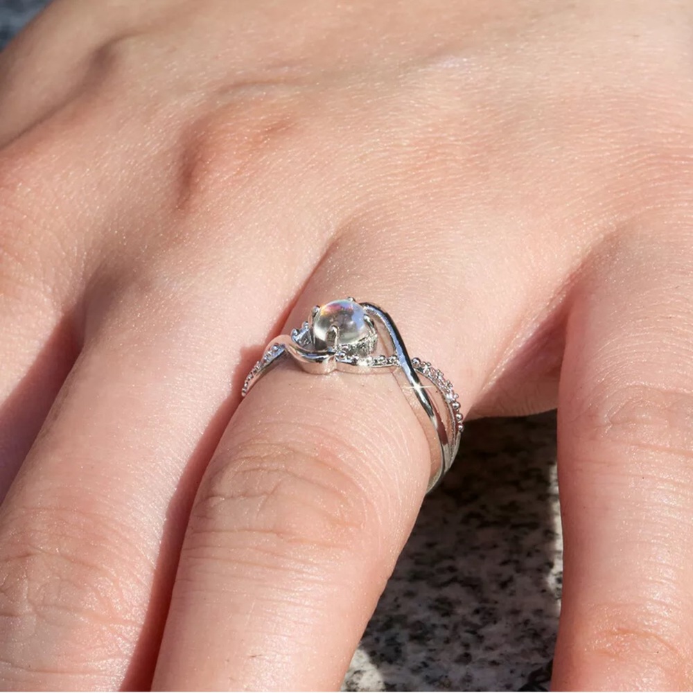 Gorgeous Ring 925 Silver Jewelry Moonstone Ring - Picture 4 of 5